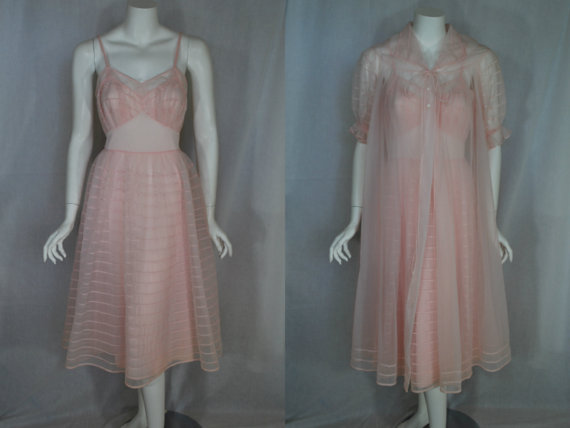 زفاف - 1950s Shadowline Pink Peignoir Set,  36, Medium, large nightgown, robe