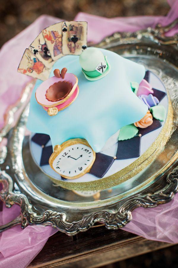 Mariage - AntiquiTea With The Mad Hatter