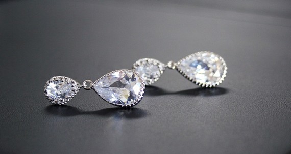 زفاف - Crystal Earrings. Cubic Zironia. Silver Teardrop Earrings. Bridesmaid Earrings. Wedding.Bridal Jewelry. Bridesmaid Jewelry. Bridesmaid Gift.