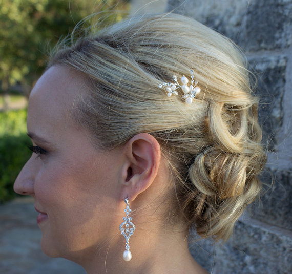 Mariage - Swarovski crystal freshwater pearl wedding hair pin, bridal hair accessories, pearl rhinestone hairpin, bridal hair pearl, bridal hairpins