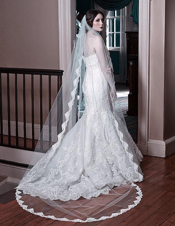 زفاف - Wedding veil - Vintage Bridal Alencon Lace  Veil - made to order