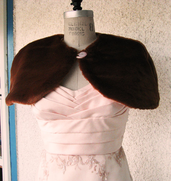 زفاف - A Wedding Dress in Vintage Lace---Muslin Fit