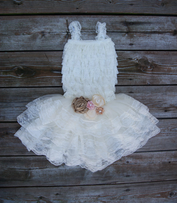 Mariage - Ivory lace flower girl dress, Vintage flowergirl dress, Rustic flower girl dress, Lace girl dress.Toddler lace dress. Country chic toddler