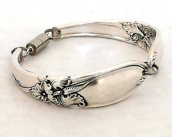 Mariage - Extra Large Spoon Bracelet White Orchid 1953 Silverware Jewelry Bridesmaid Gift Bridal Vintage Silver Flatware Antique Braclet Flower Floral