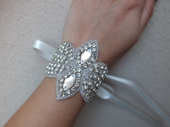 زفاف - Rhinestone Bracelet Rhinestone statement Wedding Bracelet- Bridal Accessories- Silver sparkling Crystal Bracelet- Bridal Bracelet- handmade