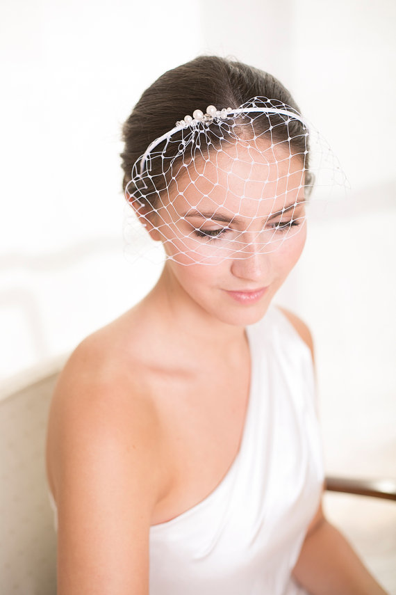 Свадьба - Bridal birdcage veil with Swarovski pearls and crystals, beaded wedding veil, bridal birdcage headband
