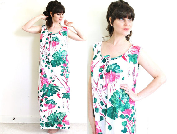 زفاف - Floral Nightgown / 1970s Nightgown / Size Extra Large
