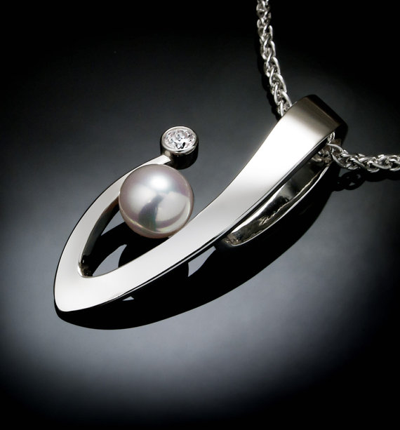 Hochzeit - pearl necklace - June birthstone - white sapphire - wedding - contemporary jewelry - Argentium silver - 3418