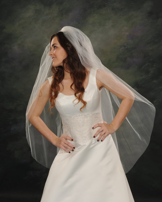 Свадьба - Fingertip Bridal Veil 48 Long 1 Layer Plain Edge White Illusion 72 Wide Single Tier Ivory Wedding Veil Raw Cut Edge