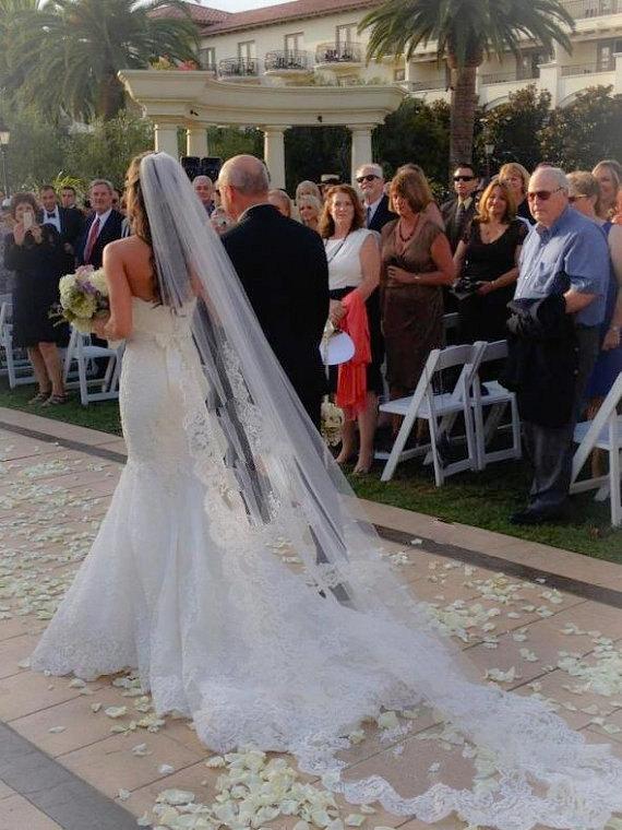 Свадьба - Beautiful Lace Wedding Veil