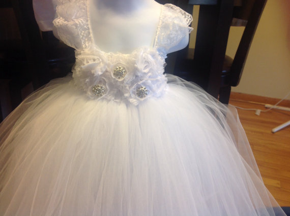 Свадьба - Baptism tutu dress,christening tutu dress, white tutu dress, white flower girl tutu dress with matching headband