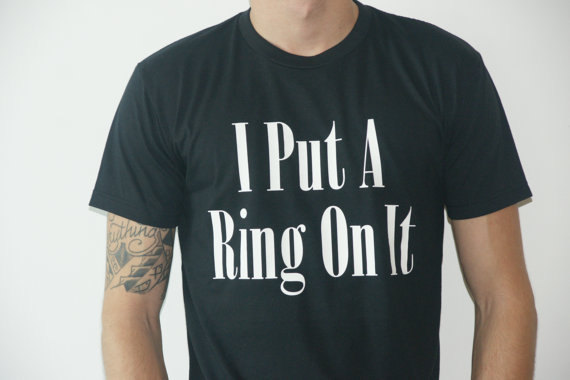 زفاف - I Put A Ring On It Men's T-Shirt. Sizes S-2XL. Engagement Party Shirt. Wedding shirt. Groom tee. Groom tee shirt.