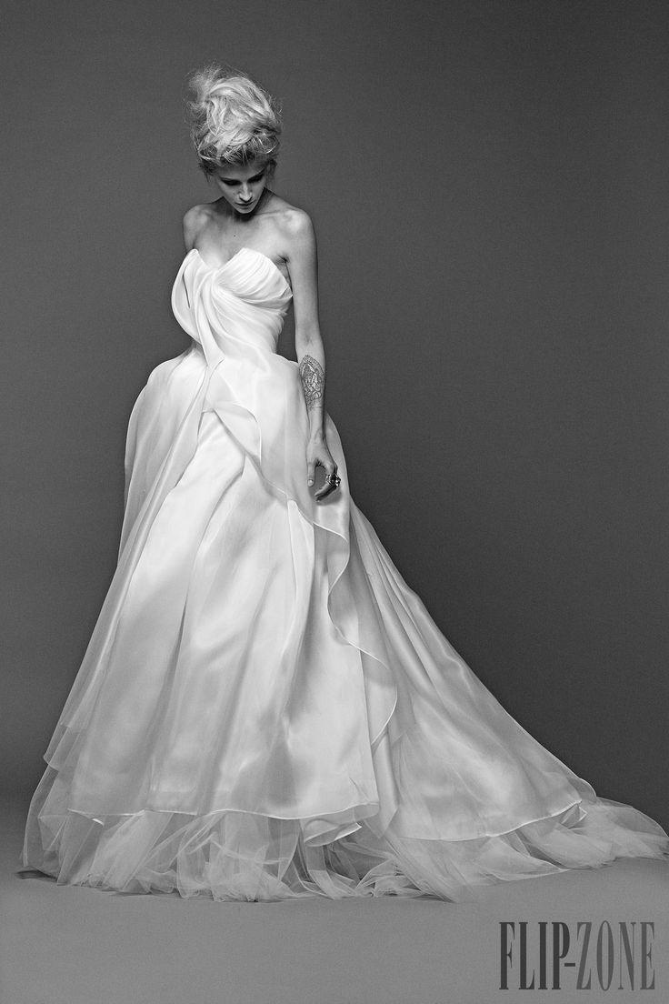 Hochzeit - Strapless Wedding Dress Inspiration