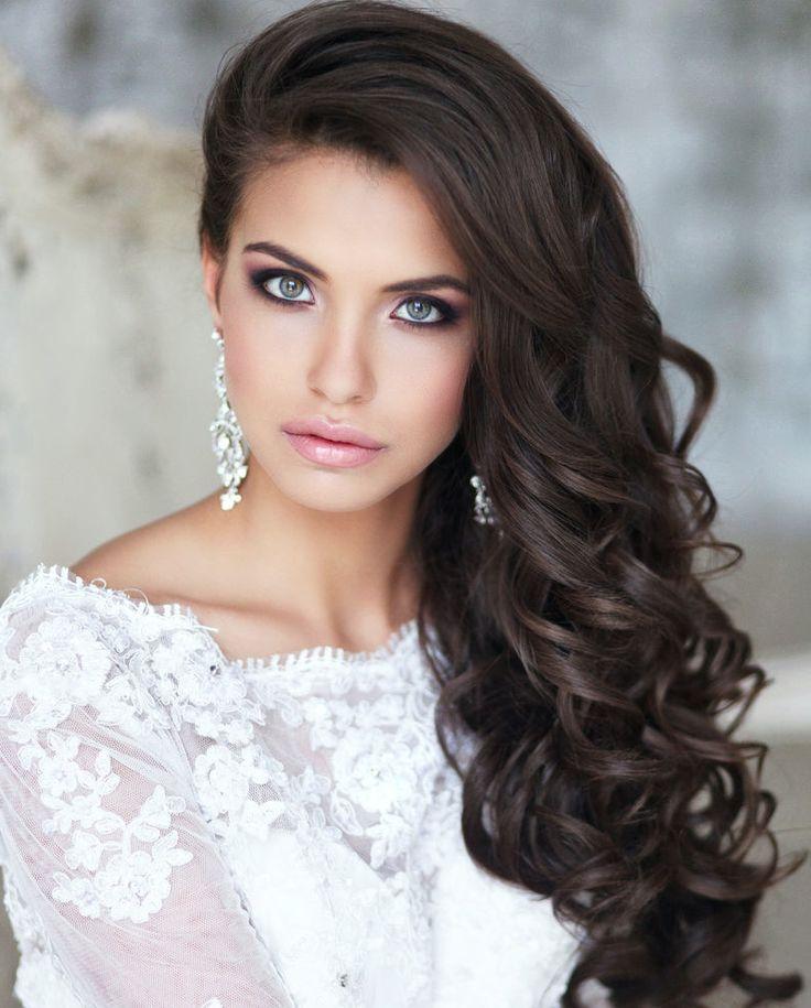 زفاف - 15 Romantic Bridal Hairstyles For The Season