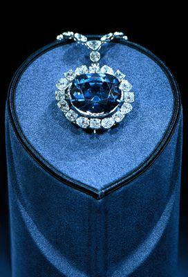 Hochzeit - World's Most Expensive Colored Diamonds