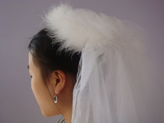 Wedding - Vintage Bridal Veil with Fabulous Feathers 1960's
