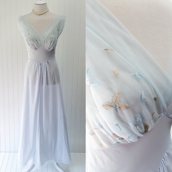 Hochzeit - Helena nightgown // 1950s baby blue sheer nylon chiffon empire waist Vanity Fair peignor // gathered bust embroidered leaves // size S 34