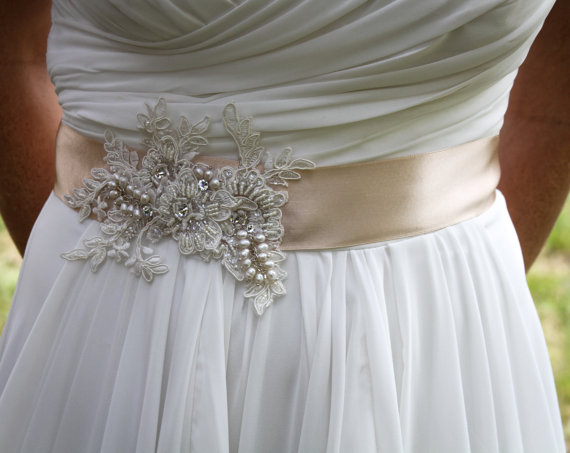 زفاف - Bridal Sash, Wedding Sash in Champagne And Ivory With Lace, Crystals and Cultured Pearls, Rhinestones, Bridal Belt, Colors Choices