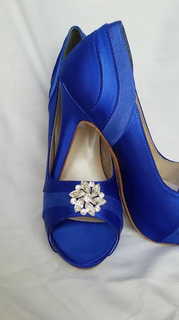 Hochzeit - Wedding Shoes Blue Wedding Shoes also Available in Over 100 Colors Blue Shoes with Sparkling Crystal Swirl Flower Brooch