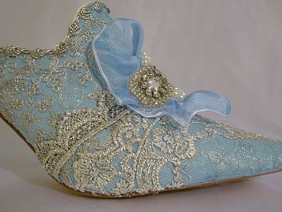 زفاف - Marie Antoinette Themed Wedding Shoes In Pale Blue And Silver Sparkles