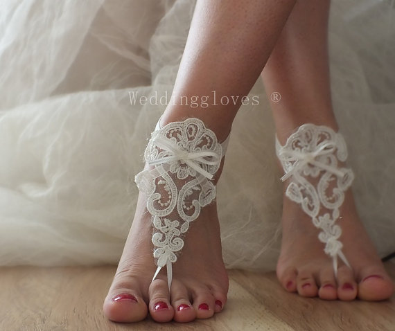 Свадьба - Bridal Barefoot Sandals ivory barefoot sandals,Bridal Foot jewelry,Beach wedding barefoot sandals Lace shoes,Beach wedding sandals