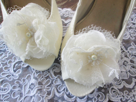 Hochzeit - Fabric flower shoe clips or bobby pins. Ivory organza and lace wedding accessories, special occassion