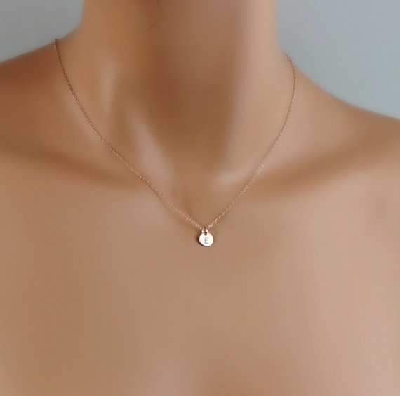 زفاف - Tiny Rose Gold initial Necklace, Dainty Monogram charm Trendy Jewelry, Bridesmaid Gifts, Flower girl, Personalized minimalist necklace