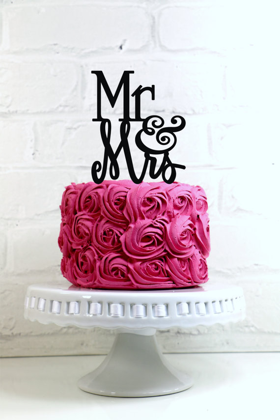 Свадьба - Mr & Mrs Wedding Cake Topper or Sign
