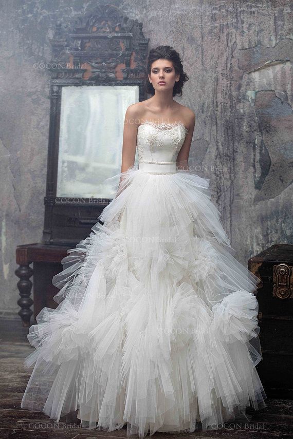 Hochzeit - Wedding Dress, Designer Wedding Dress, Gown, Tulle Wedding Gown With Lace, Modern Wedding Dress Stylish Wedding Dress- "Nashira"
