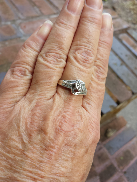 زفاف - vintage .25 genuine diamonds engagement designer signed deco GORGEOUS sterling ring  c012081