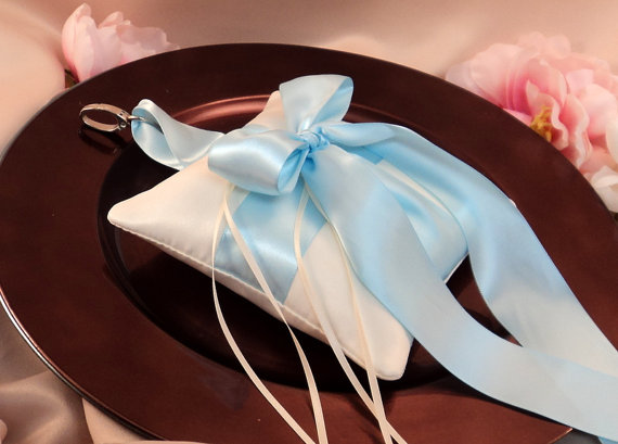 زفاف - Pet Ring Bearer Pillow...Made in your custom wedding colors...shown in ivory/light blue