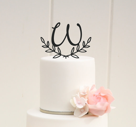 Hochzeit - Personalized 6" Monogram Wedding Cake Topper with Leaf Design