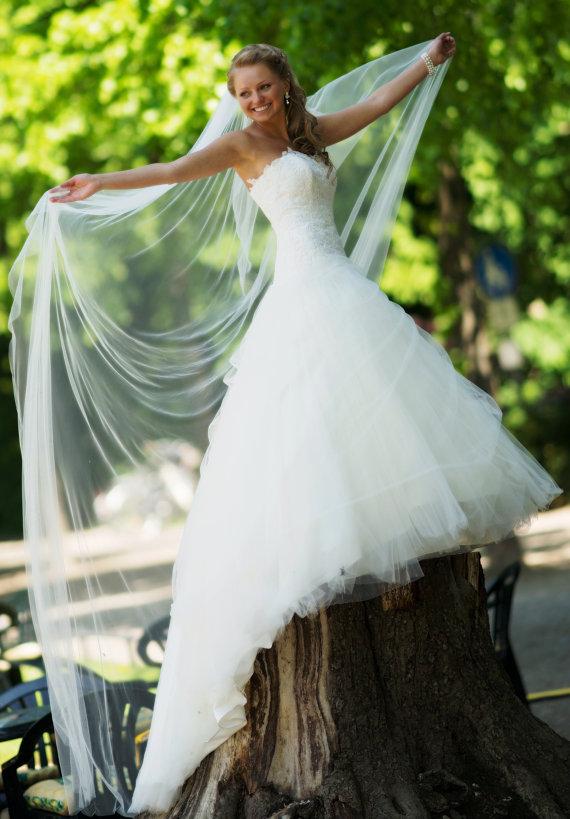 زفاف - Elegant Ivory Cathedral Wedding Veil Precision Cut Edge wedding vail 108 Inches Long and 108 Inches Wide Bridal Veil 43854