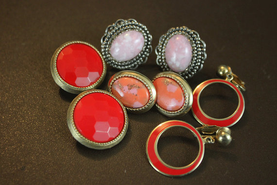 زفاف - Vintage Pink and Red Earrings - Mid Century n Clip On Earrings  - Destash 4  Pairs