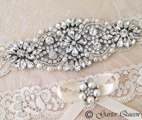 Hochzeit - EXCLUSIVE Wedding Garter, Bridal Garter, Weding Garter Set, Lace Bridal Garter Set, Ivory Bridal Garter Belt
