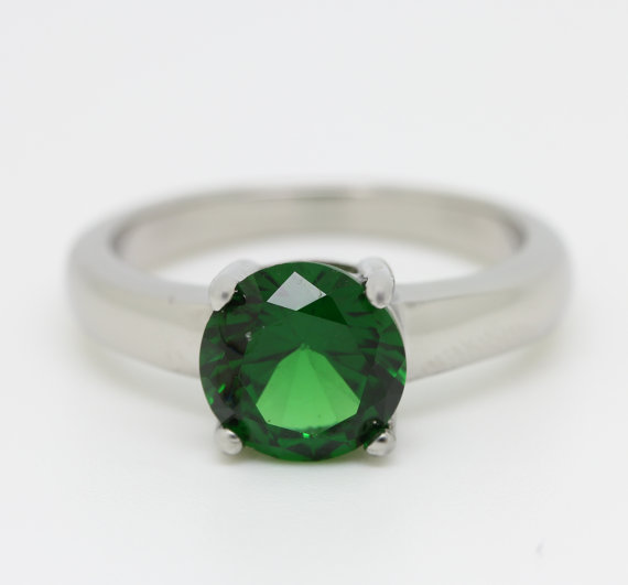 Свадьба - 2ct lab emerald Solitaire ring in Titanium or White Gold - engagement ring - wedding ring - handmade ring