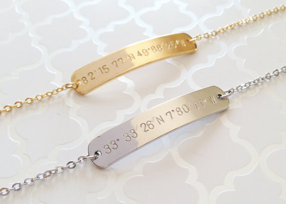 Mariage - Hand Stamped GPS Coordinate Plate Bracelet, Dainty Coordinate Bracelet, Anniversary Bracelet, Bridesmaid Gift, Graduation Gift, Sorority