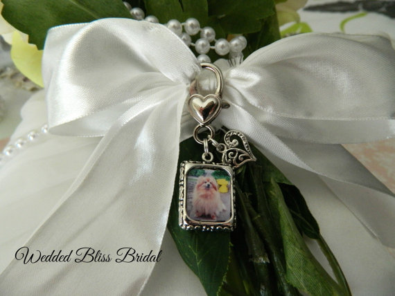 Mariage - Wedding Bouquet photo charm -Living or Memory Keepsake -  heart charm - Diy photo or request a custom order to include your photo