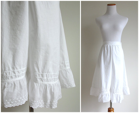 Wedding - 1910s Undergarment / Vintage 1910s Edwardian Drawers / White Cotton Antique Pantalettes with Embroidery 23" Waist