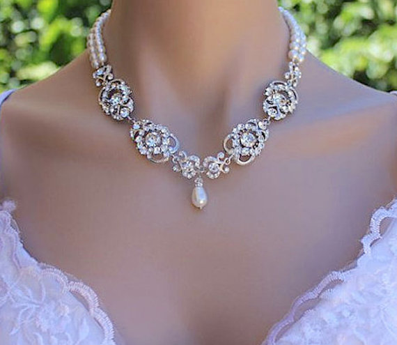 Hochzeit - Crystal Bridal Necklace, Vintage Wedding Jewelry, Bridal Pearl and Crystal Necklace, LONDON 2