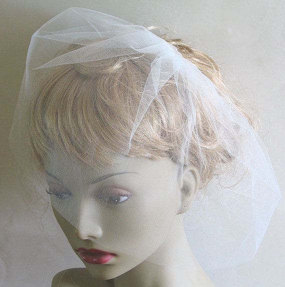 Mariage - Ivory bridal illusion birdcage veil - 9" wedding blusher veil