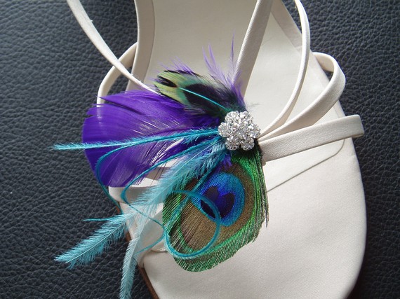 Свадьба - Peacock Feather Shoe Clips PURPLE TEAL Wedding Accessories Shoeclips Rhinestone Crystal