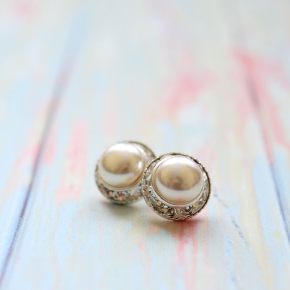 Mariage - Wedding Plugs White Faux Pearl and Rhinestones Gauges 4g 2g 0g 00g Custom Upcycled Bridal Wear Size 2 4 0 00 Vintage Piercing Jewelry