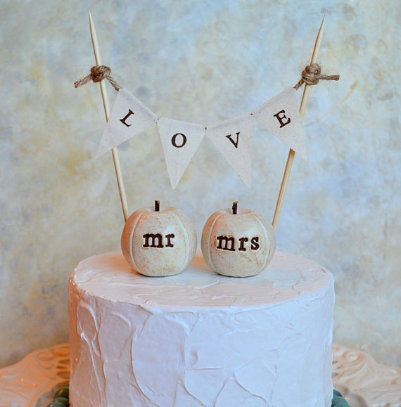 Hochzeit - Wedding cake topper...mr mrs pumpkins and fabric LOVE banner included ... shabby chic rustic,  pumpkins can be made any color you want