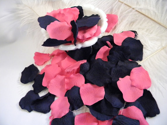 زفاف - 200 Rose Petals Bulk, Artifical, Navy Blue and Fuchsia Hot Pink Wedding Decoration, Romantic, Flower Girl Basket Petals, Embellishment, Love