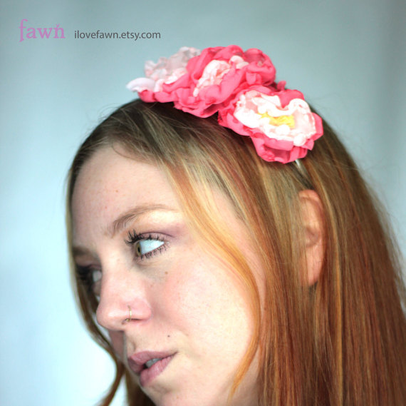 Hochzeit - Floral pastel pink and coral peony flower head band. Flower girl hair band. Weddings. music festival accessory