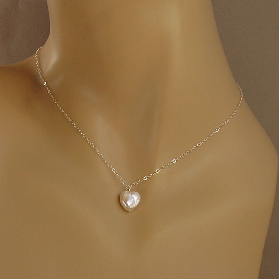 Mariage - Heart Pearl Necklace, Flower Girl Jewelry, Child Necklace, Girl Gift, Freshwater Pearl in Sterling Silver, The Pure Heart Necklace