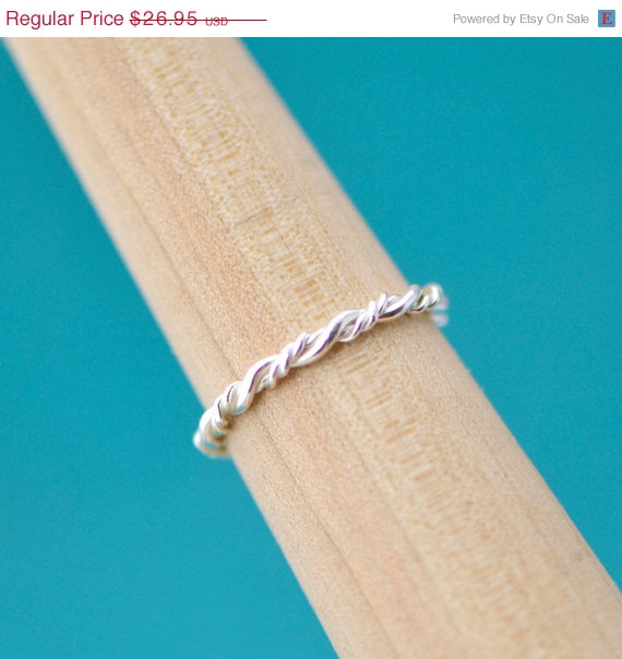 Свадьба - Mothers Day Sale Bridesmaid Ring - Wedding Party - Wedding Jewelry - Maid of Honor Gift - Sterling Silver - Twist Ring - Stacking Ring