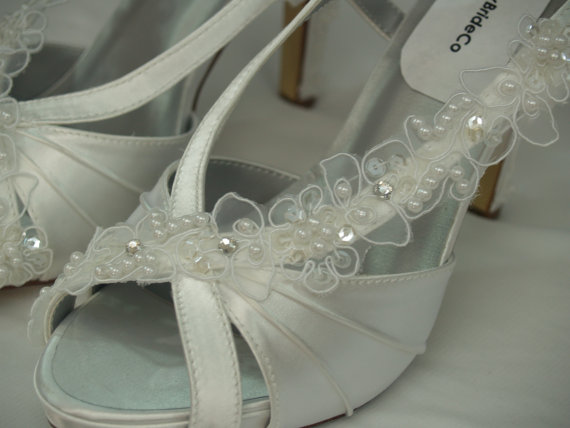 Mariage - Wedding Shoes White lace appliques high heels