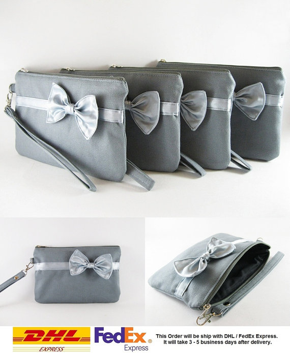 Mariage - SUPER SALE - Set of 5 Gray with Little Silver Bow Clutches - Bridal Clutch, Bridesmaid Wristlet, Wedding Gift, Zipper Pouch - Made To Order